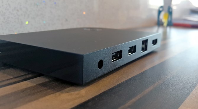 The Steam Link game streaming box